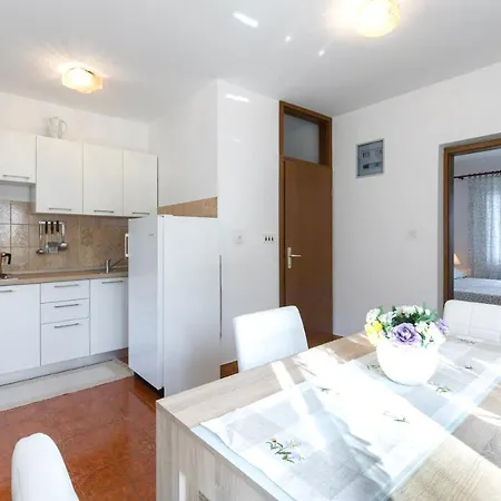 Drago *cosy & Close To The Beach! * Krk Town